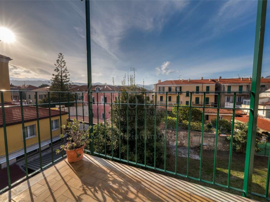 Appartamento in vendita a Diano Marina via Genova 24