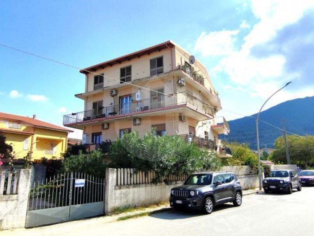 Appartamento in vendita a Pizzo contrada Marinella,