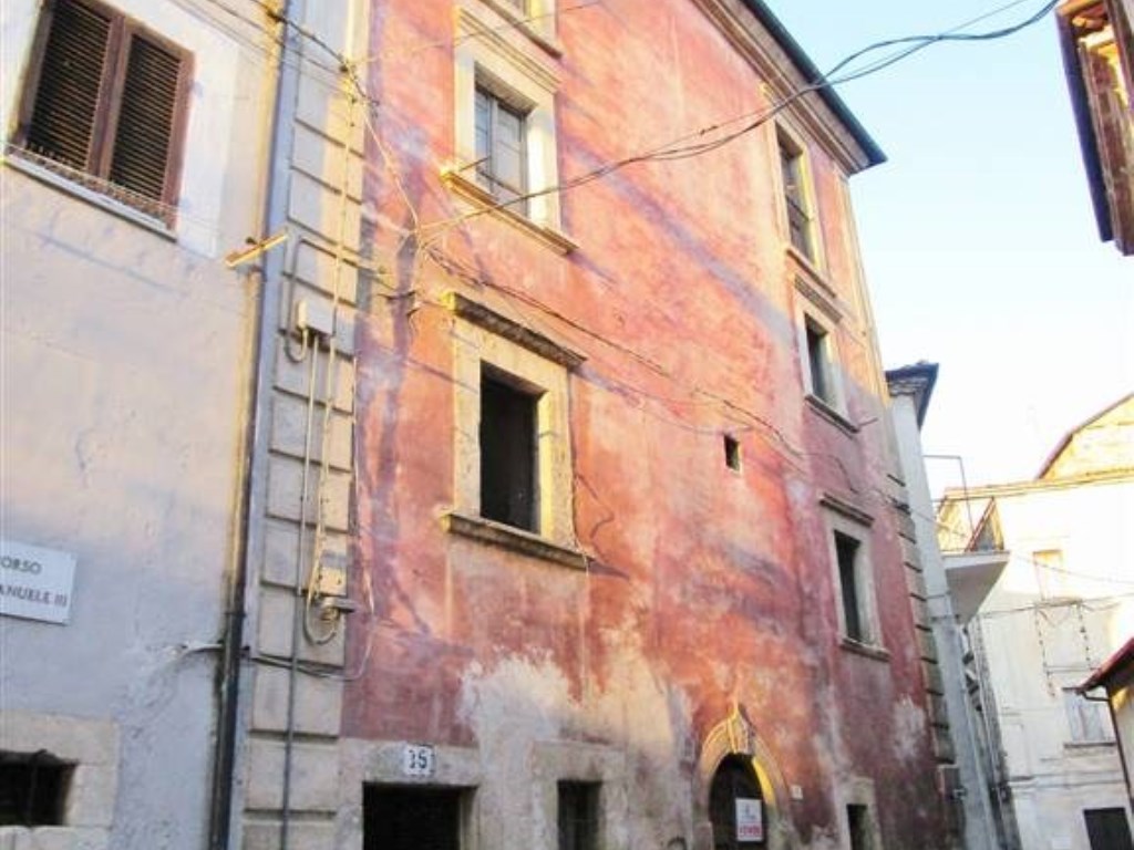 Casa Indipendente in vendita a Scurcola Marsicana corso Vittorio Emanuele III