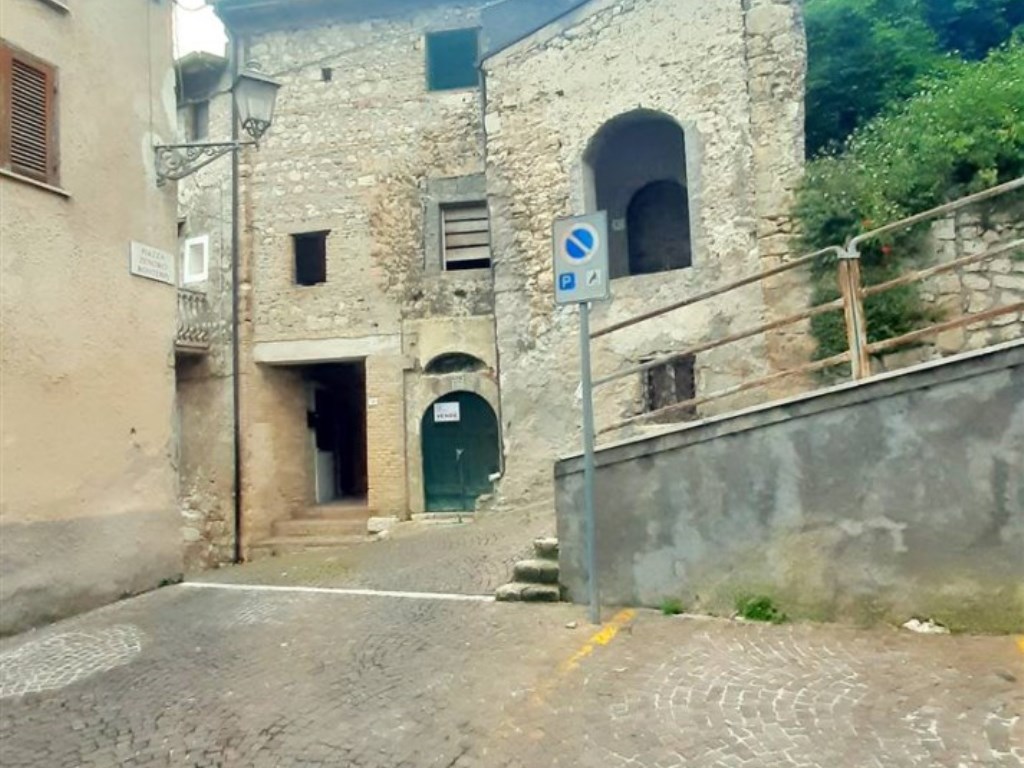Casa Indipendente in vendita a Scurcola Marsicana via del Castello
