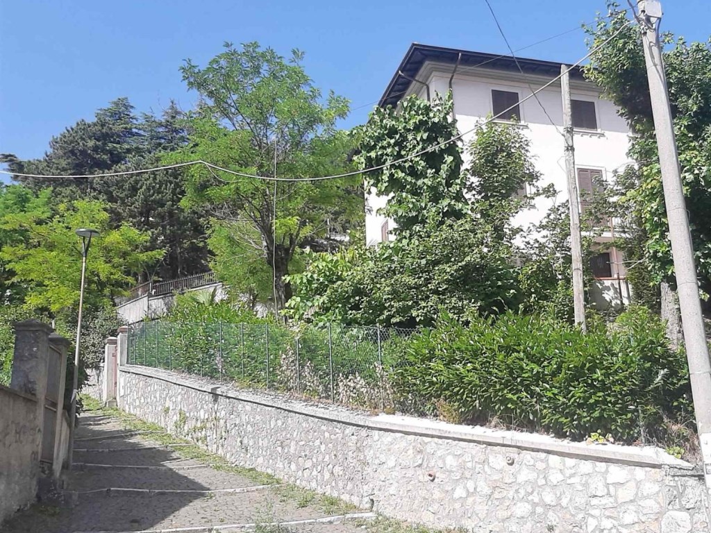 Villa in vendita a Tagliacozzo via s. Rocco