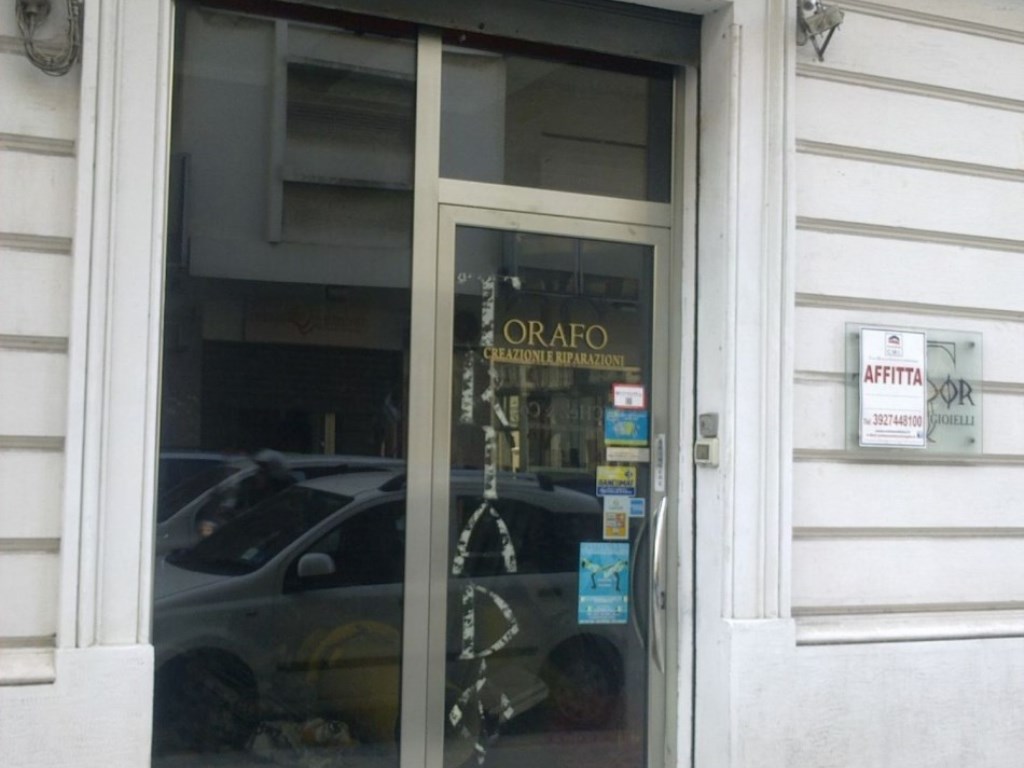 Magazzino in affitto a Messina via Centonze