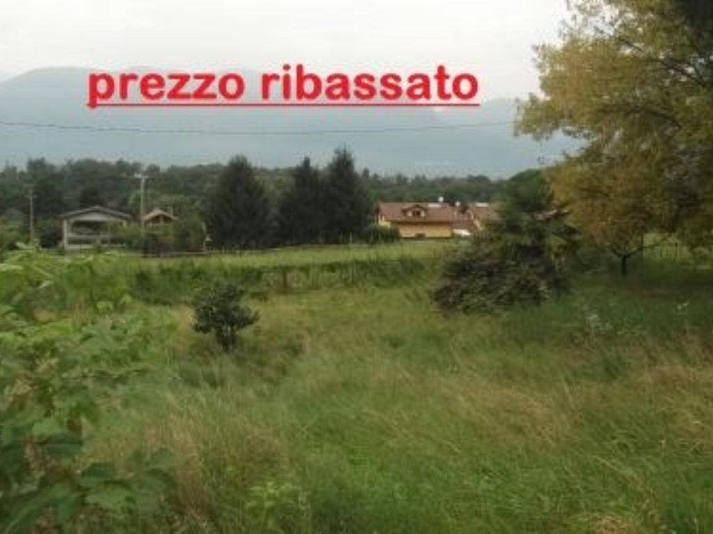 Terreno Edificabile in vendita a Porto Valtravaglia via Sanfideg