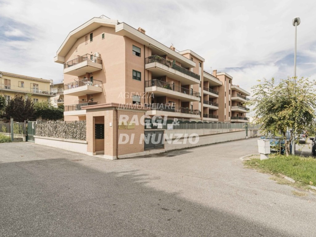 Appartamento in vendita a Marino via Giuseppe Gioacchino Belli, 15