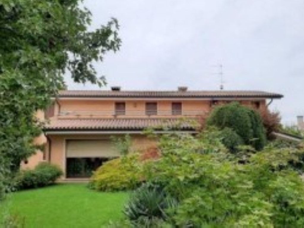 Casa Indipendente all'asta a Treviso via Castagnole, 46