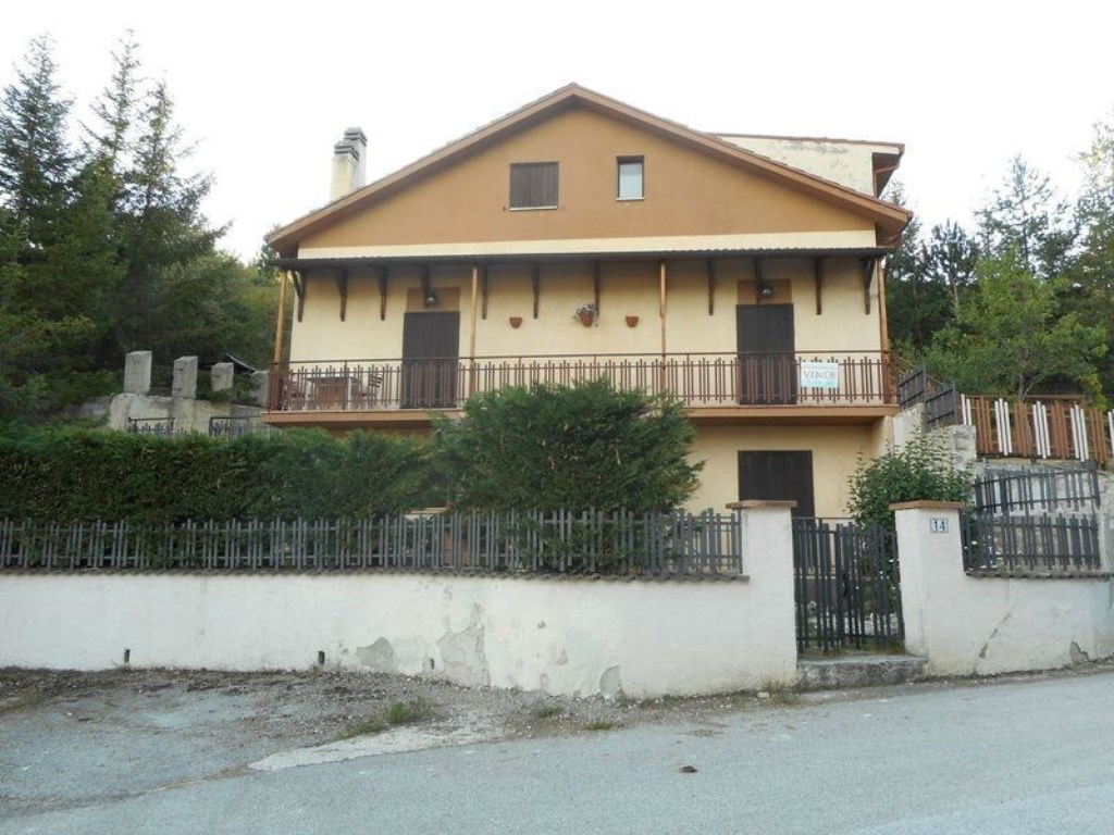 Villa in vendita a Rocca di Mezzo colle Belvedere