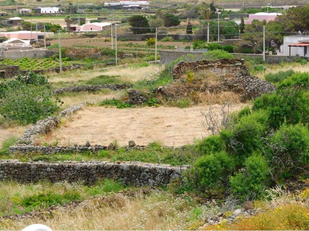Terreno Edificabile in vendita a Pantelleria via Madonna della Margana 15