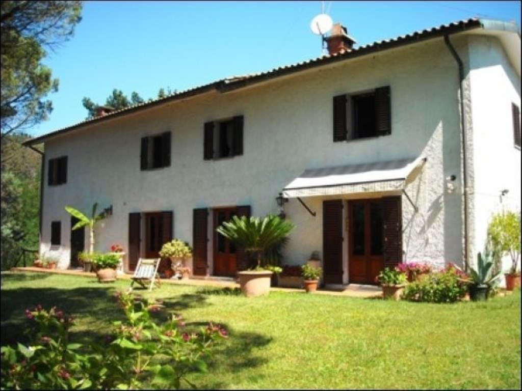 Casale in vendita a Monsummano Terme