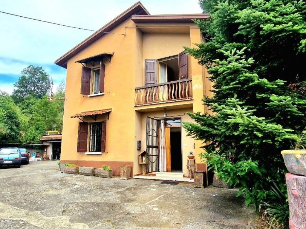 Casa Indipendente in vendita a Gaggio Montano località Lagoni
