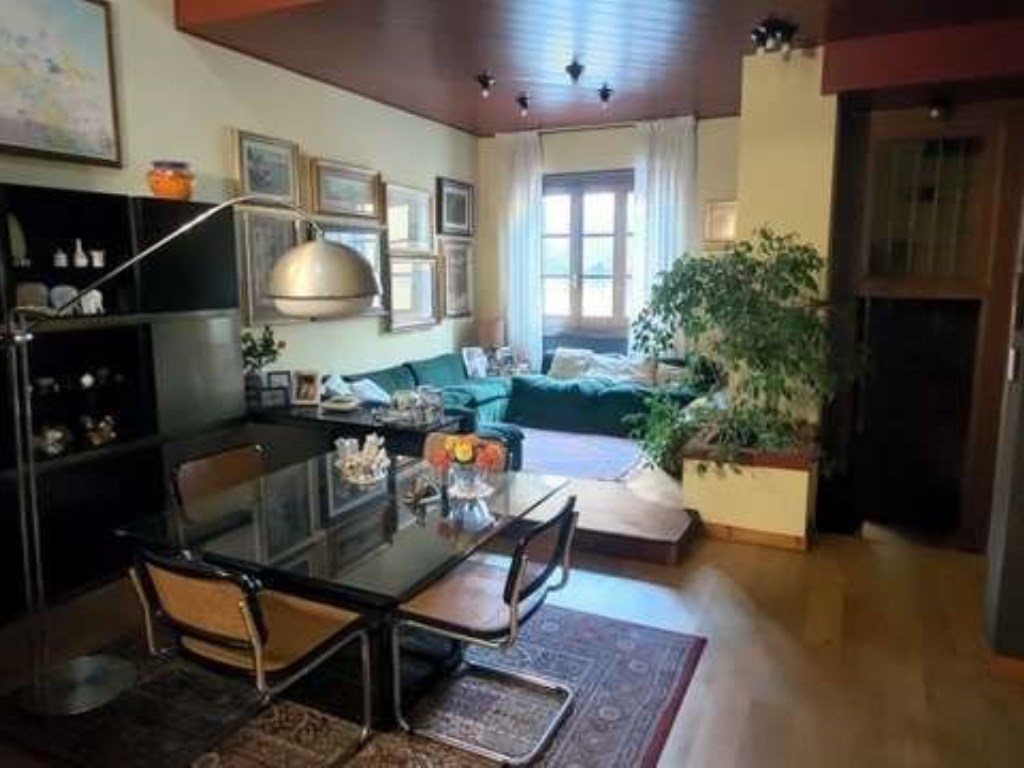 Villa Bifamiliare in vendita a Vigevano via Olivelli