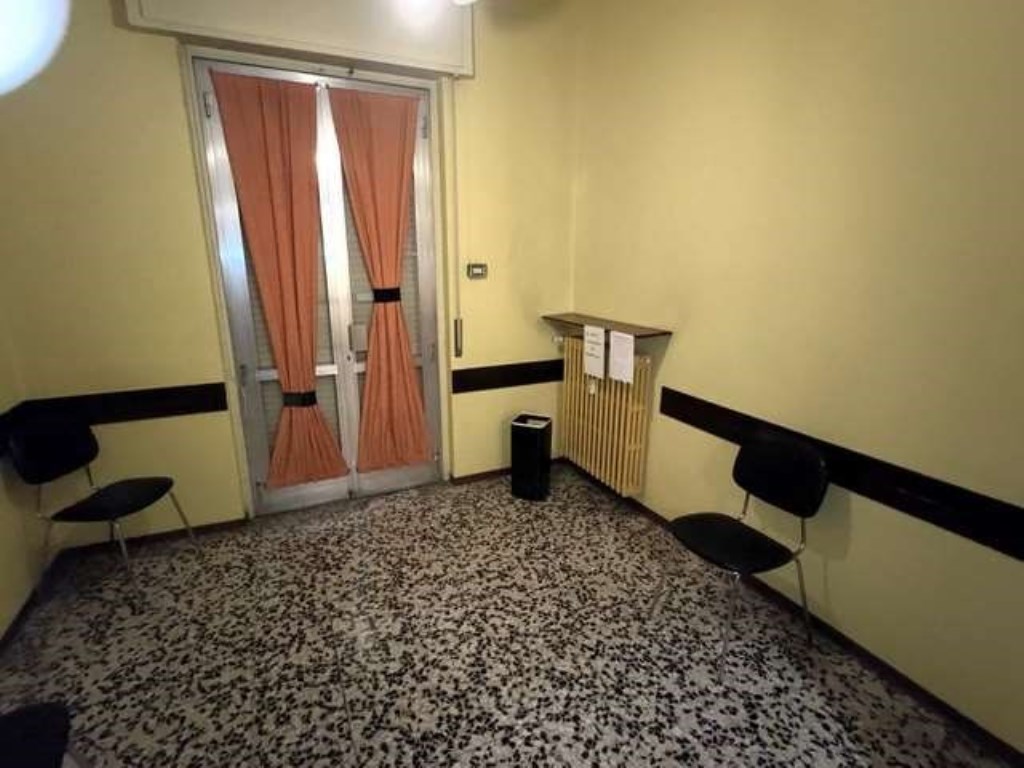 Ufficio in vendita a Vigevano via Edmondo De Amicis