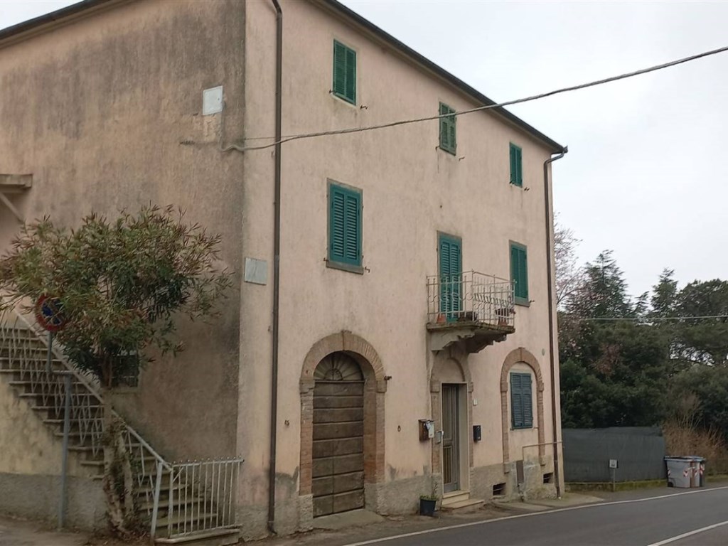 Palazzo in vendita a Scansano sp 159 150