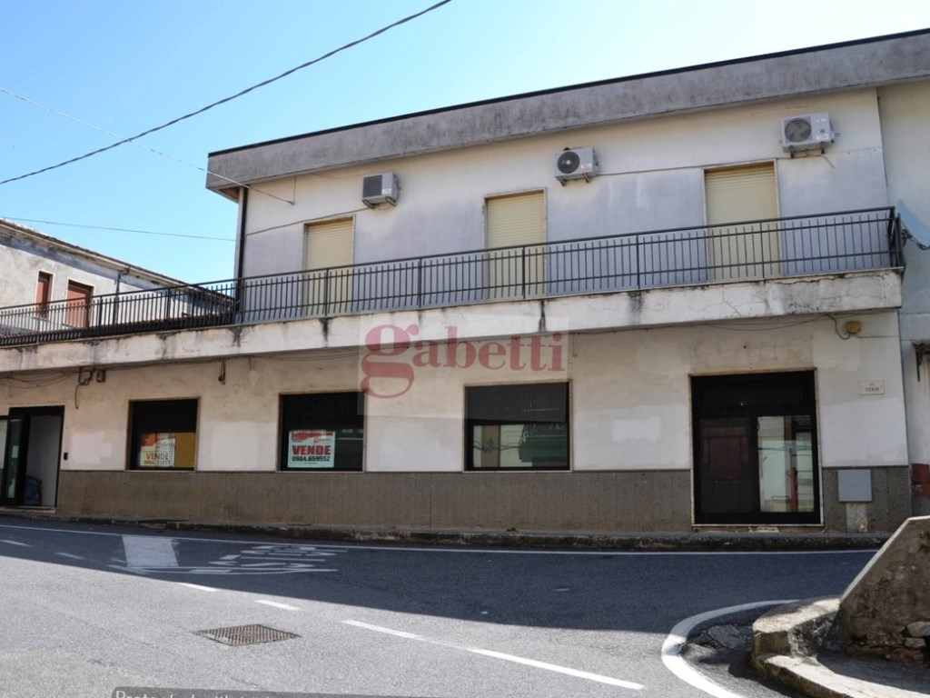 Magazzino in vendita a San Sosti san Sosti Verdi,24