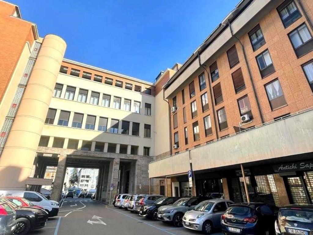 Ufficio in vendita a Varese via carrobbio 8