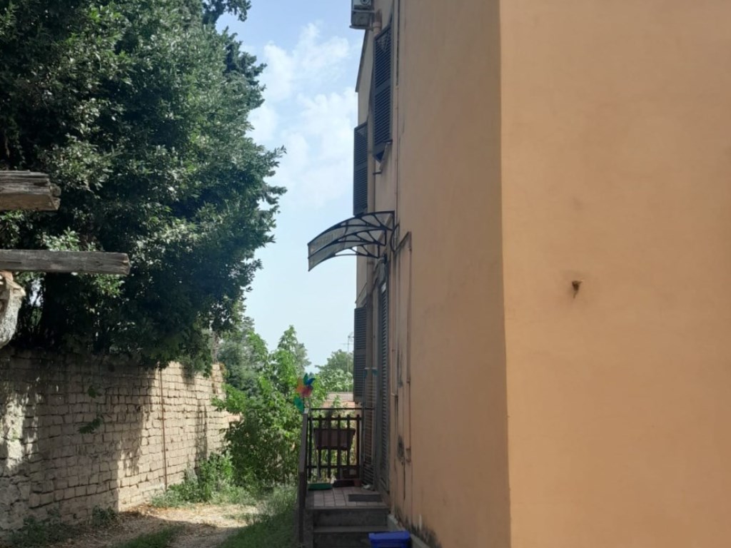 Appartamento in vendita a Roma via Cassia 1150
