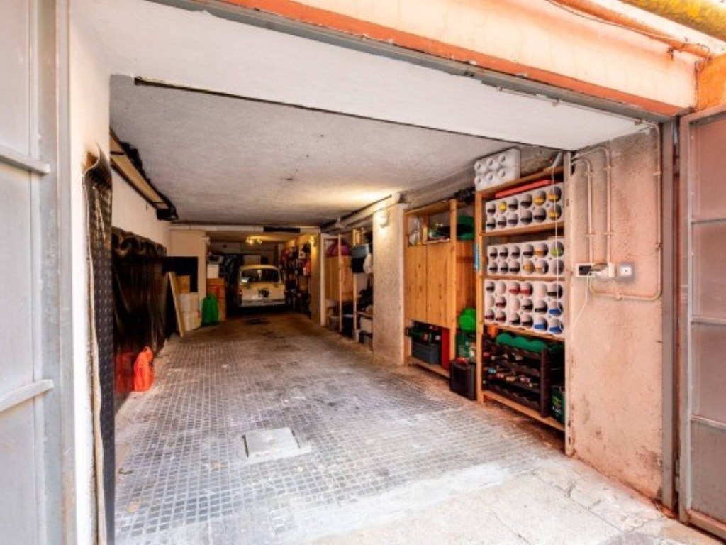 Garage in vendita a Roma via Agostino Bassi, 5