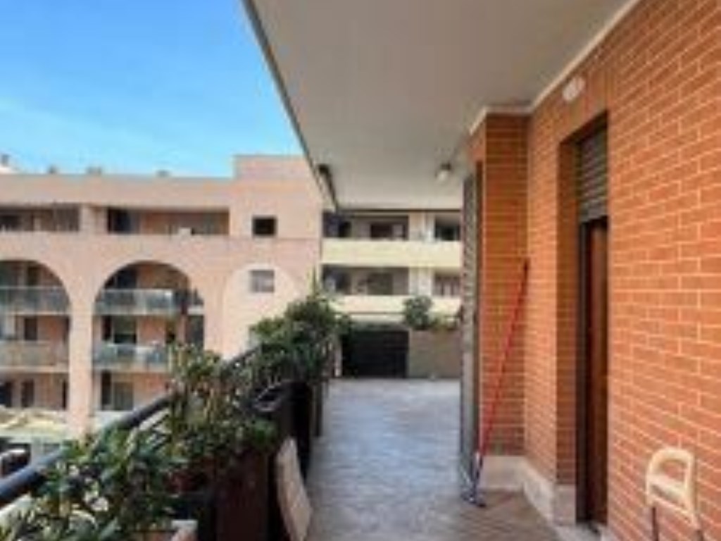 Appartamento in vendita a Fiumicino via Gian Lorenzo Bernini