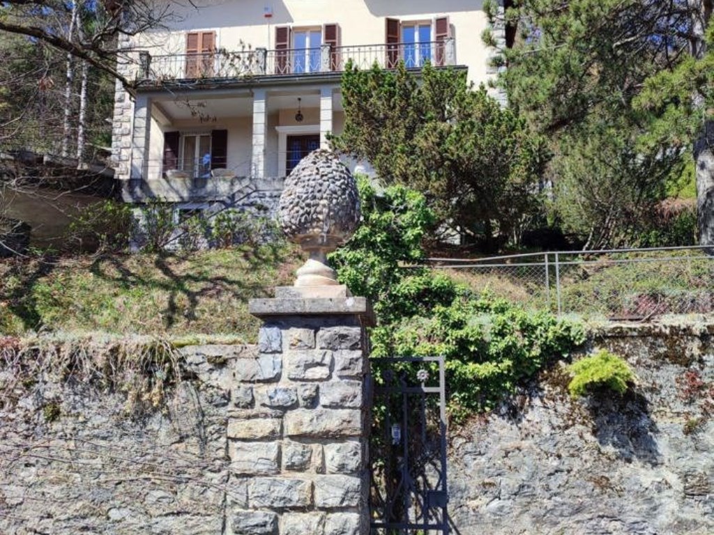 Villa in vendita ad Alta Valle Intelvi alta Valle Intelvi Vittorio Novi,17