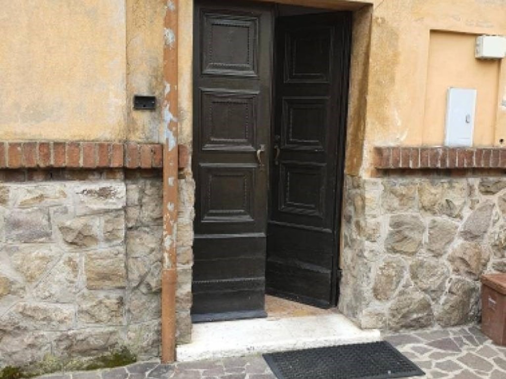 Appartamento in vendita a Castel d'Ario piazza garibaldi, 63