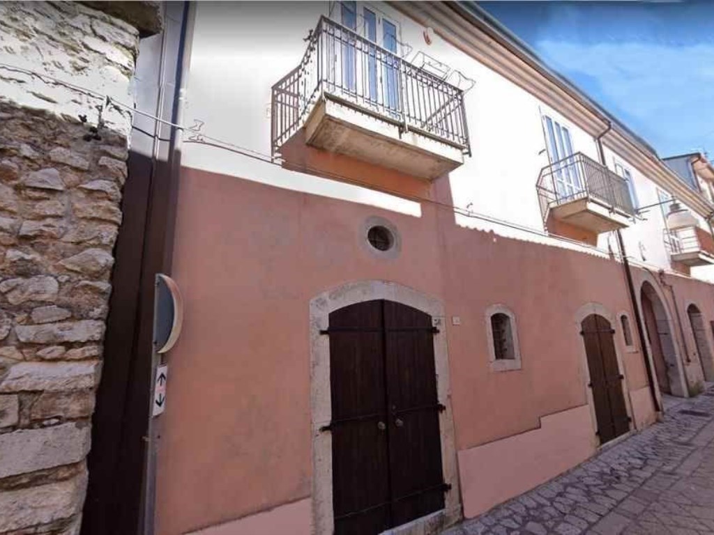 Casa Indipendente in vendita a San Potito Ultra via Roma, 32