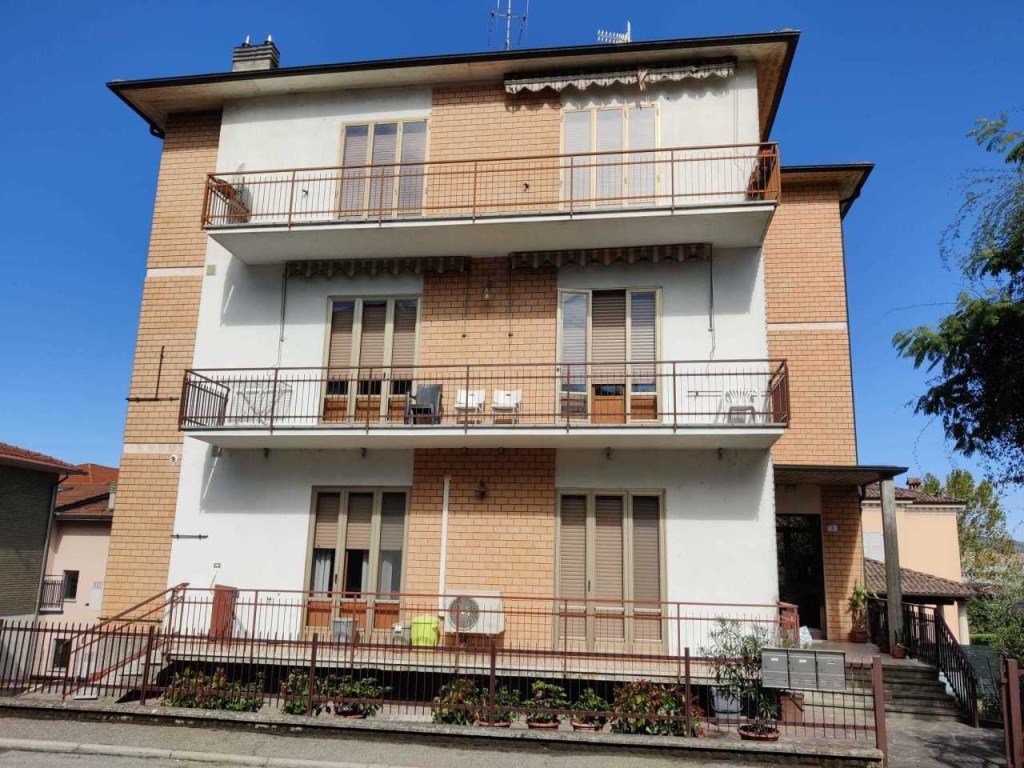 Appartamento in vendita a Fornovo di Taro via Cardinal Ferrari, 5