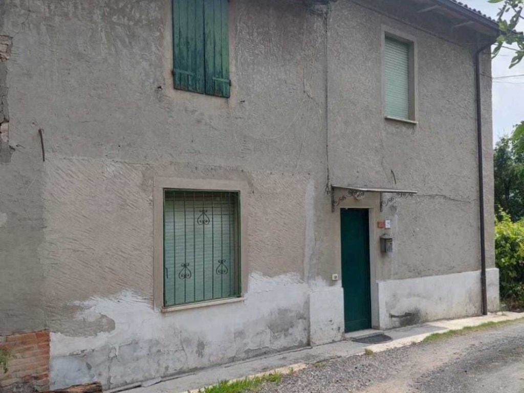 Casa a Schiera in vendita a Medesano