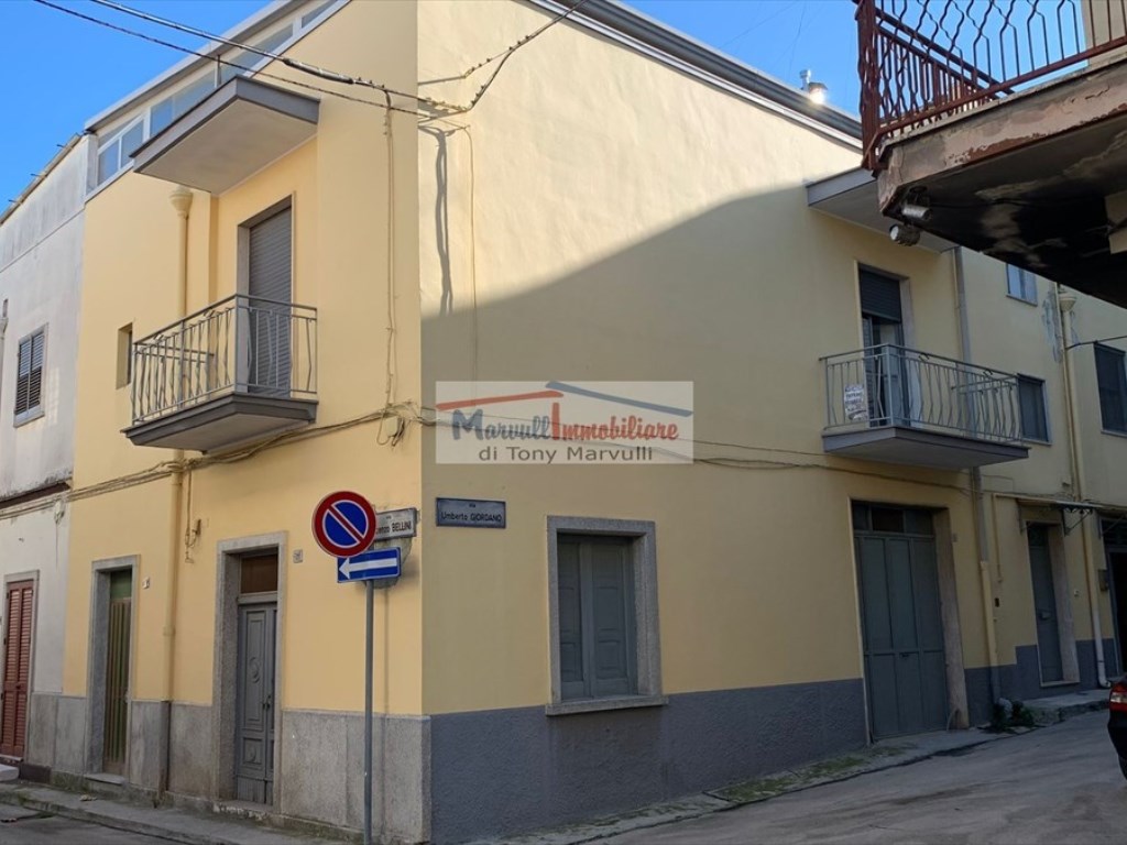 Casa Indipendente in vendita a Cassano delle Murge via Bellini