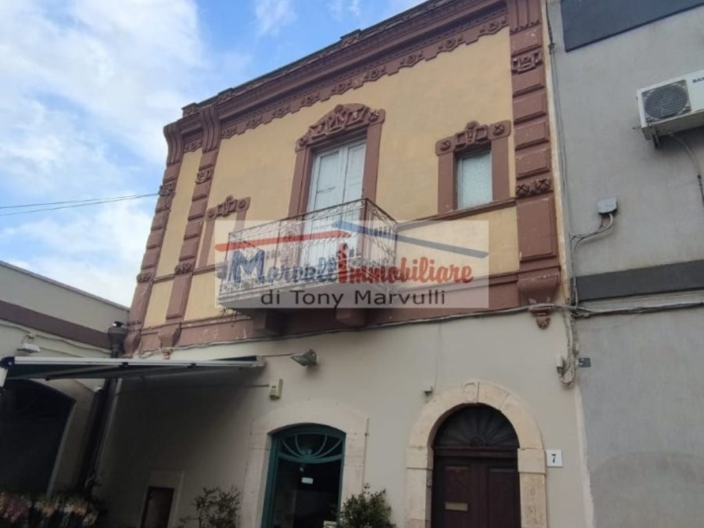 Casa Indipendente in vendita a Grumo Appula via Capitano Michele Scorca
