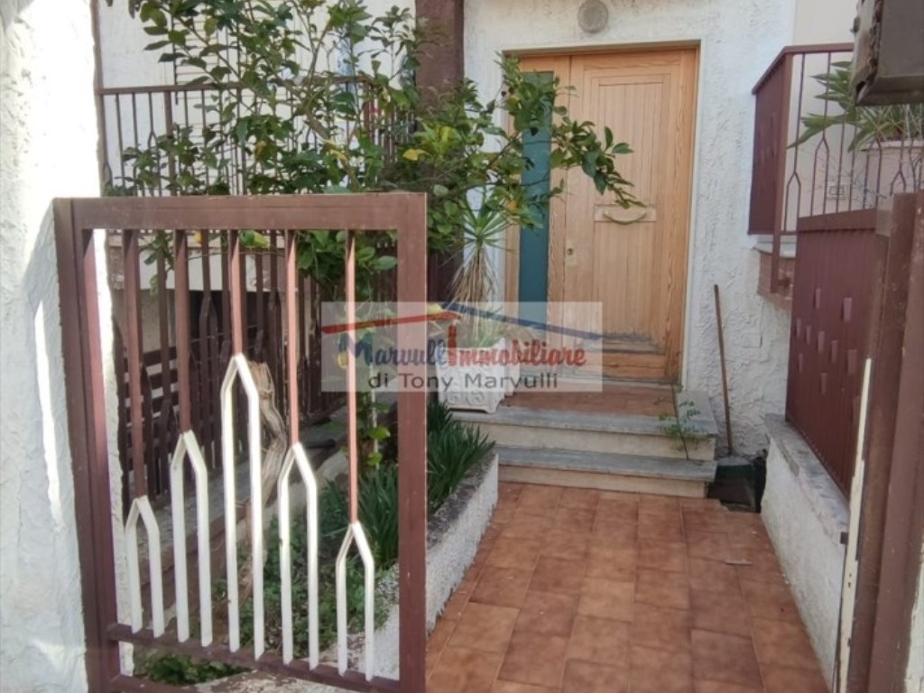 Casa Indipendente in vendita a Cassano delle Murge via Vincenzo o. Battarino, 31