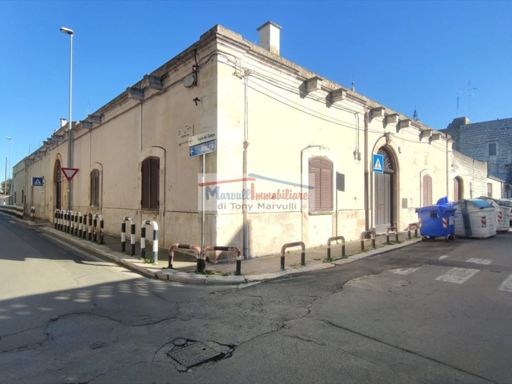 Casa Indipendente in vendita a Bari via Francesco Crispi, 12