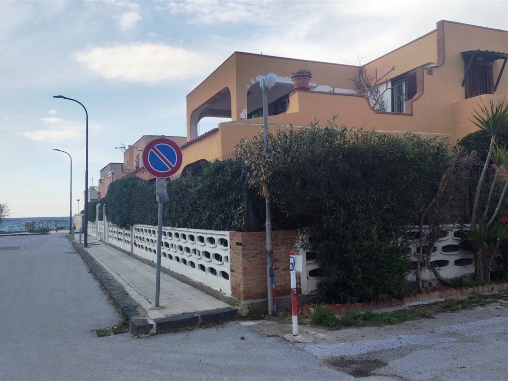 Villa in vendita a Rometta