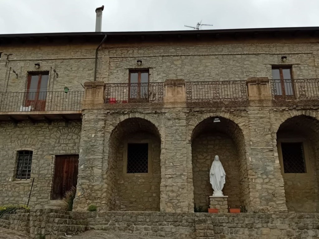 Villa in vendita a Caraffa del Bianco regina margherita