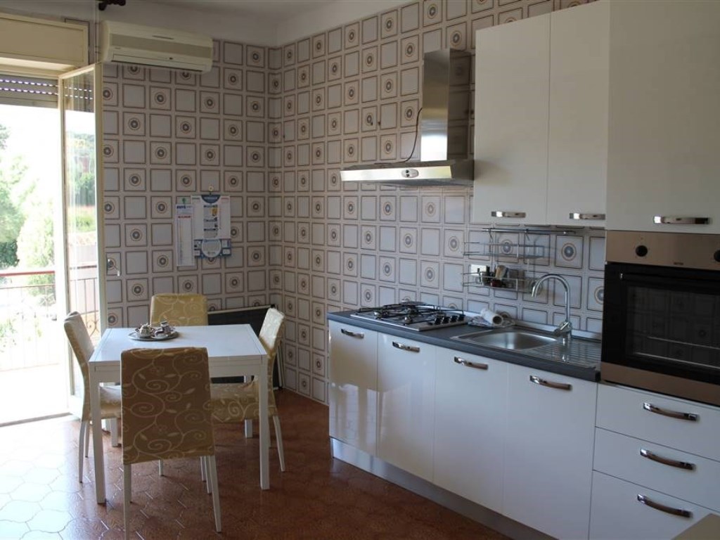 Appartamento in vendita a Canicattini Bagni via Vittorio Emanuele 549