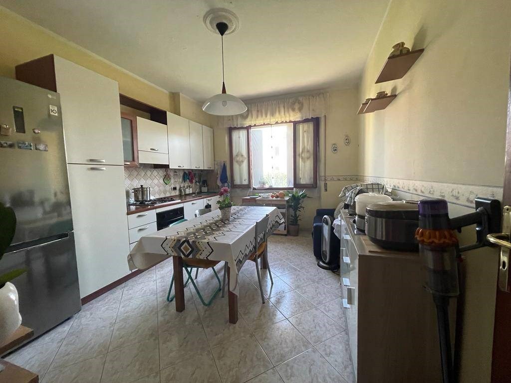 Appartamento in vendita a Carrara via Giovan Pietro Avenza, 12