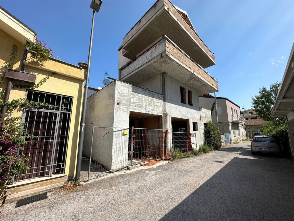 Casa Indipendente in vendita a Pescara pescara farina,43/47
