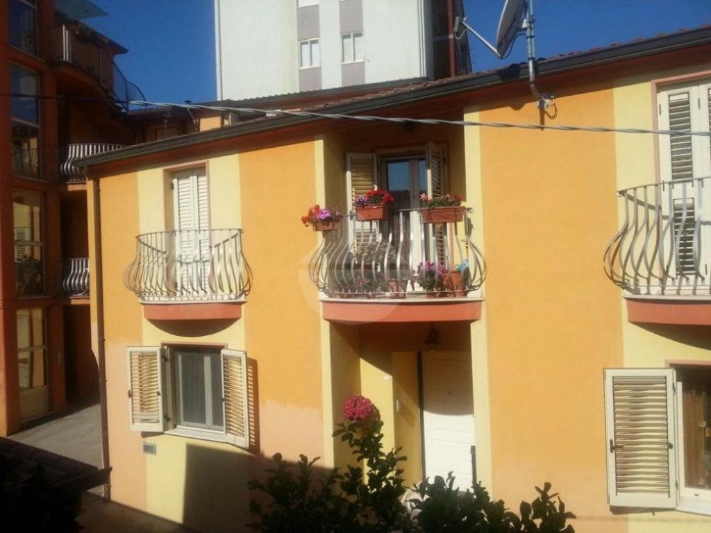 Casa Indipendente in vendita a Nuoro via dell'edera,