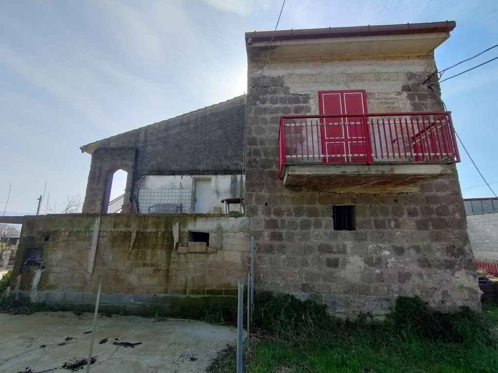 Casa Semindipendente in vendita a Faicchio via caldaie