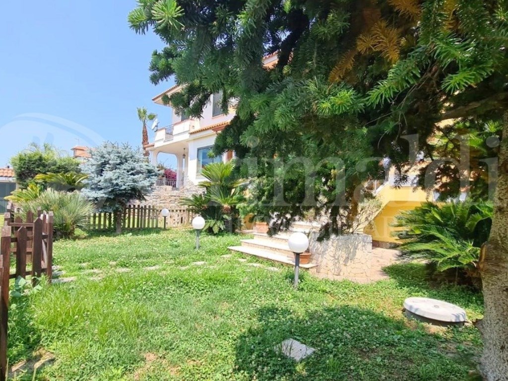 Villa in vendita a Giugliano in Campania giugliano in Campania staffetta,201