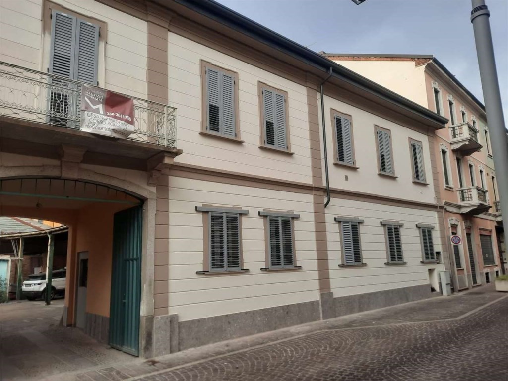Appartamento in vendita a Cesano Maderno via cavour 25