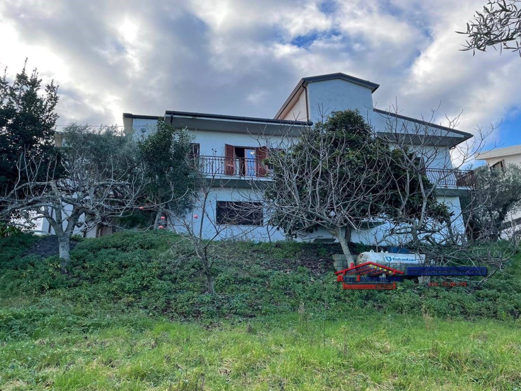 Villa in vendita a Cosenza timpone degli Ulivi