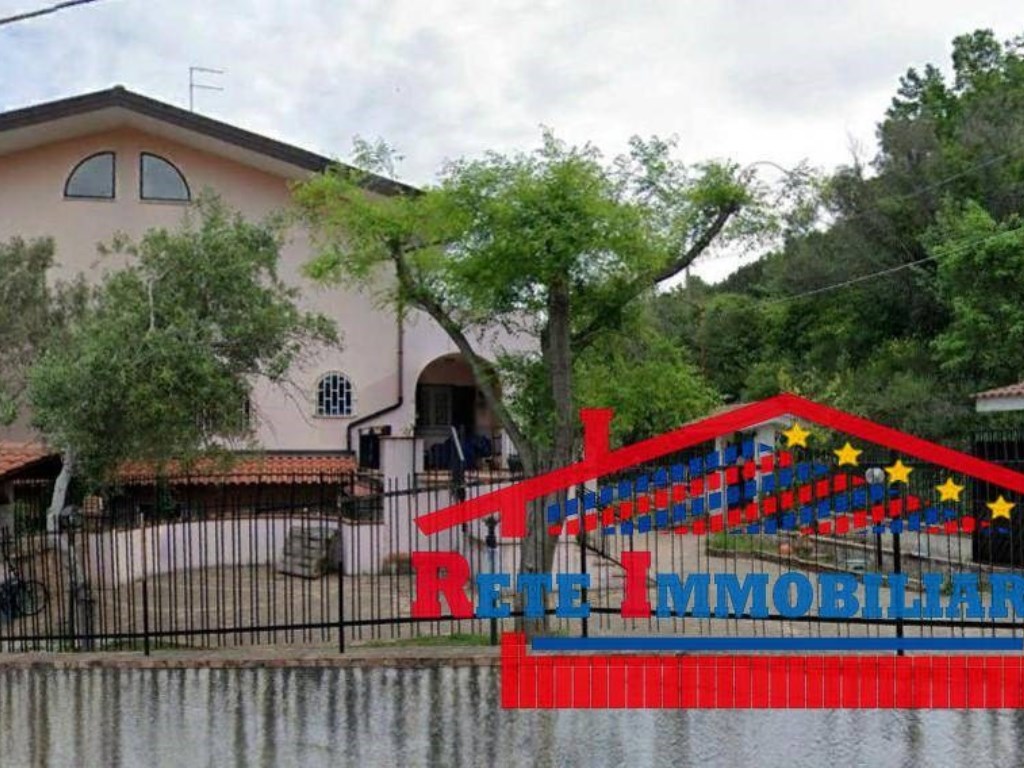 Villa Bifamiliare in vendita a Mendicino contrada Tivolille