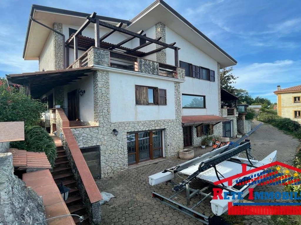 Villa in vendita a Marano Principato via Fontanelle