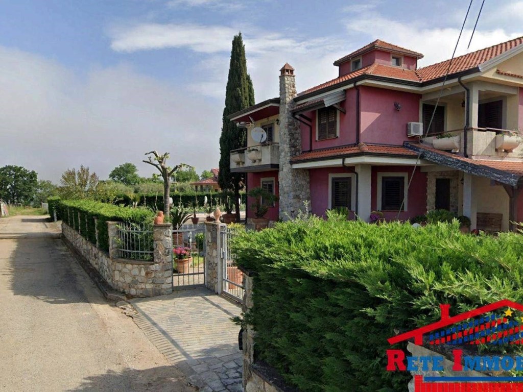 Villa in vendita a Luzzi valleotta