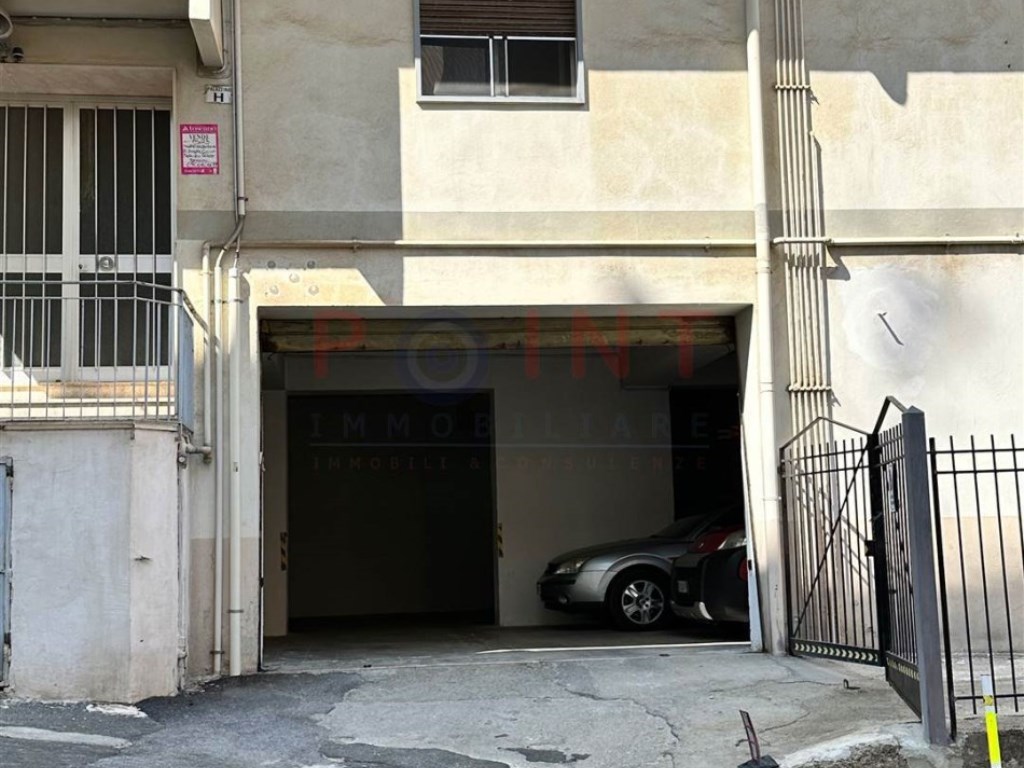 Posto Auto in vendita a Messina via santa marta 316