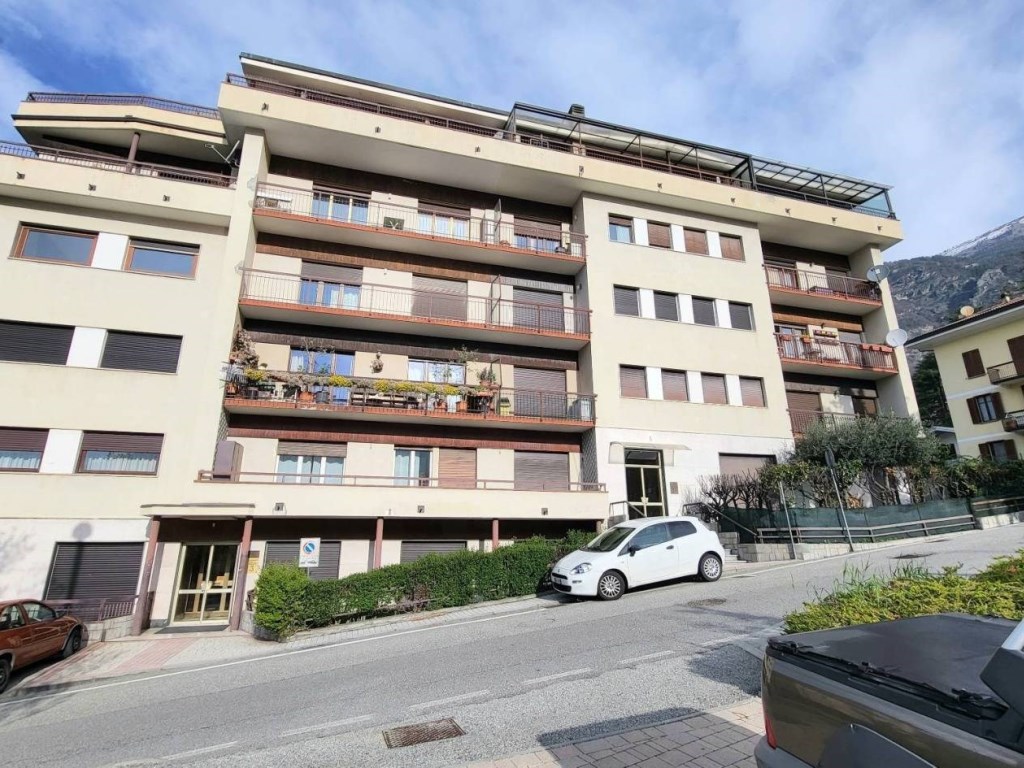 Appartamento in vendita a Saint-Vincent via Conti di Challand, 5