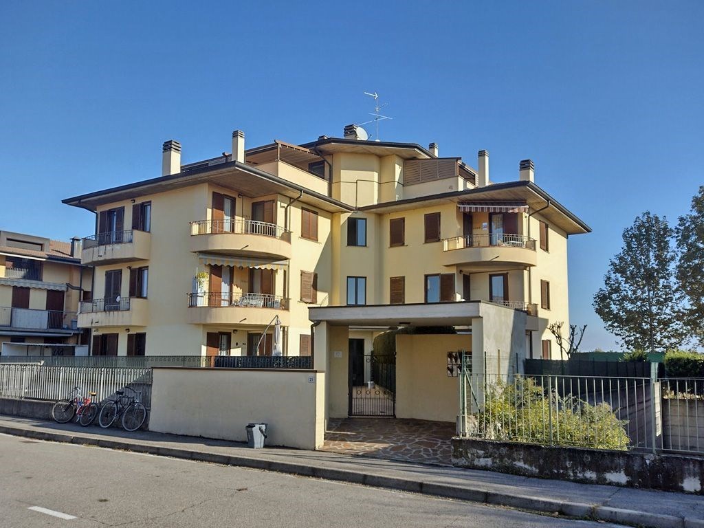 Appartamento in vendita a Martinengo via Sandro Massarotti 21