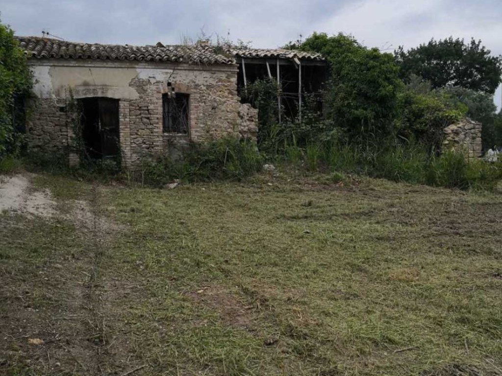 Terreno Edificabile in vendita a Treglio contrada Puglianna,