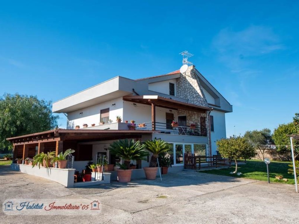 Villa in vendita a Nettuno via tarano 7
