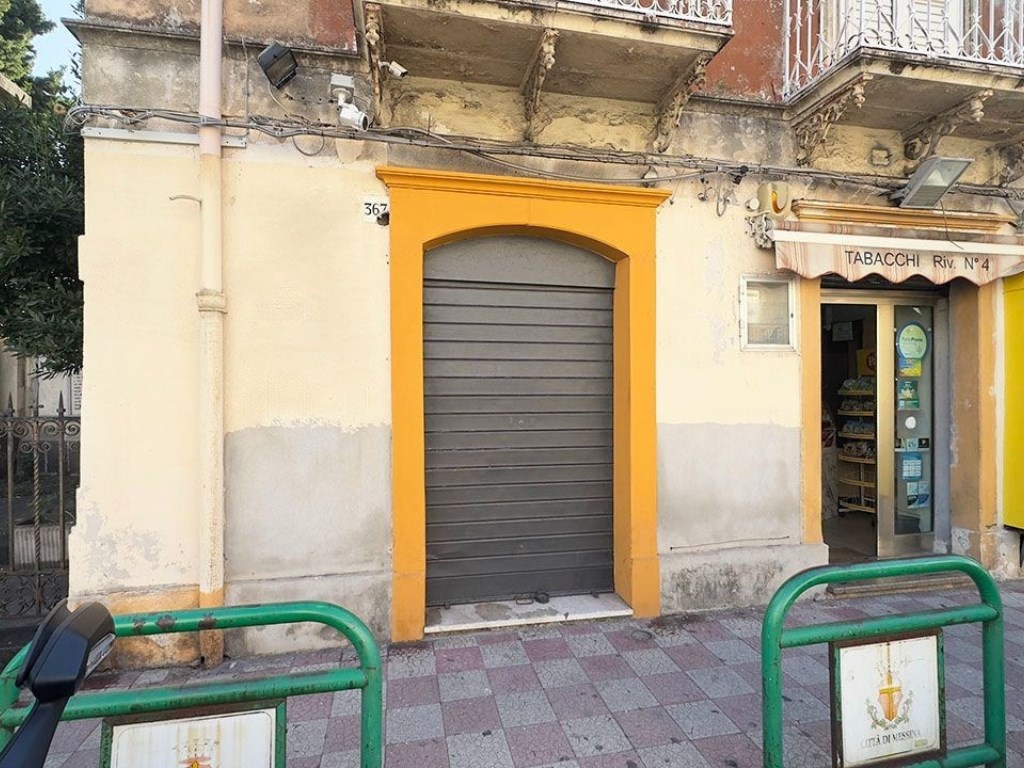 Locale Commerciale in vendita a Messina