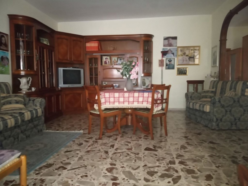 Appartamento in vendita a Lesina lesina sicilia,3